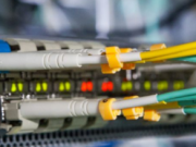 How to Choose OM1 Fiber Optic ଉତ୍ସଗୁଡିକ: A Comprehensive Guide to Brands & Model Comparisons